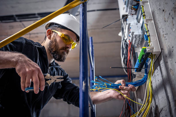 Best 24-Hour Electrician  in Oakland City, IN
